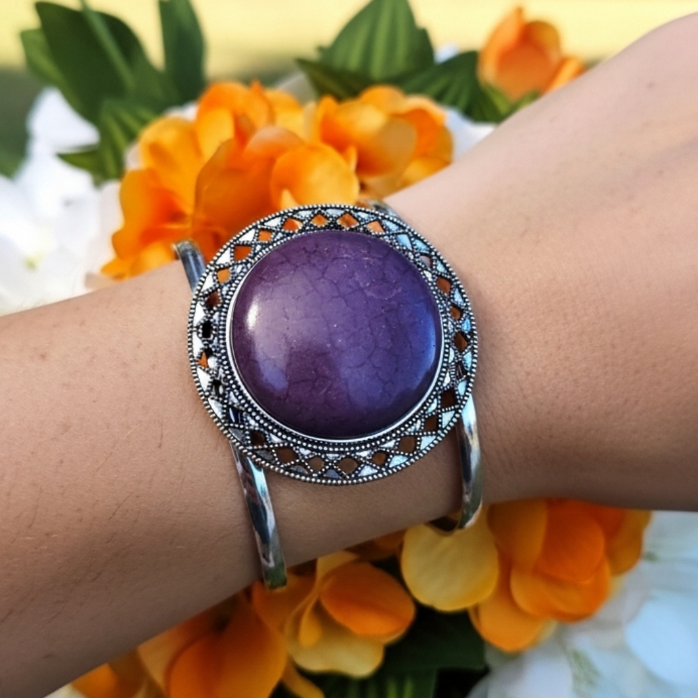 Cuff Bracelet - Picture 11 of 11
